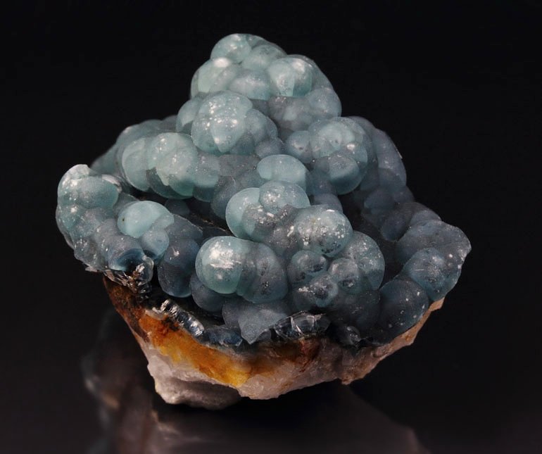 PLUMBOGUMMITE