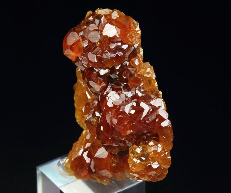 gem GARNET var. SPESSARTINE