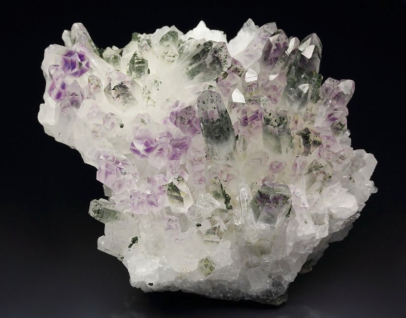 QUARTZ with AMETHYST phantoms