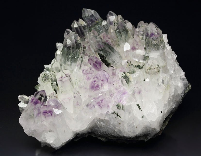 QUARTZ with AMETHYST phantoms