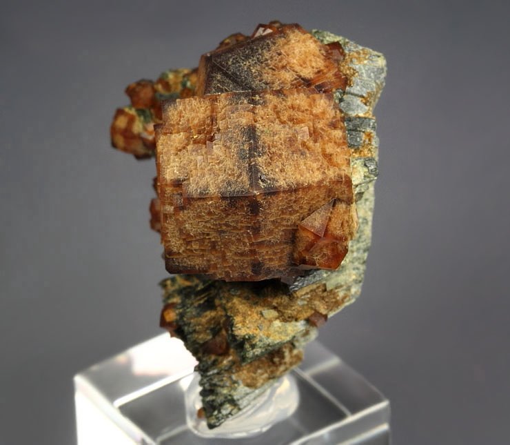 GARNET var. ANDRADITE, HEDENBERGITE