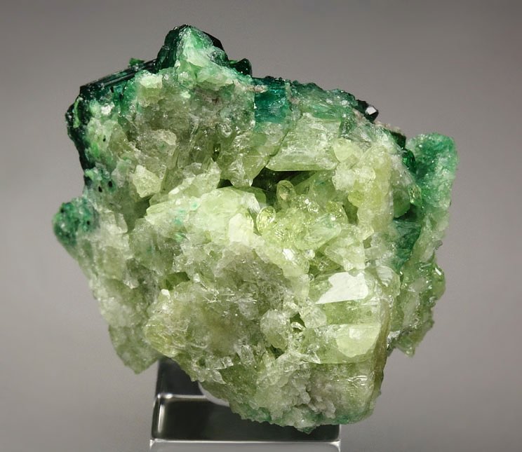 gemmy VESUVIANITE var. CHROMIAN