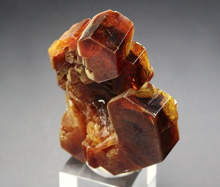 skeletal VANADINITE - floater