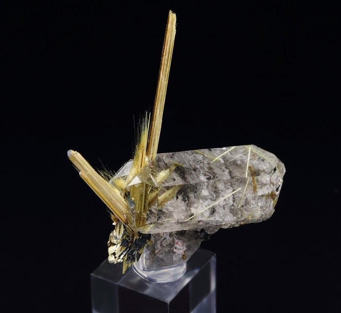 RUTILE, QUARTZ with RUTILE inclusions, HEMATITE