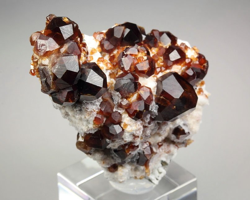 GARNET var. SPESSARTINE