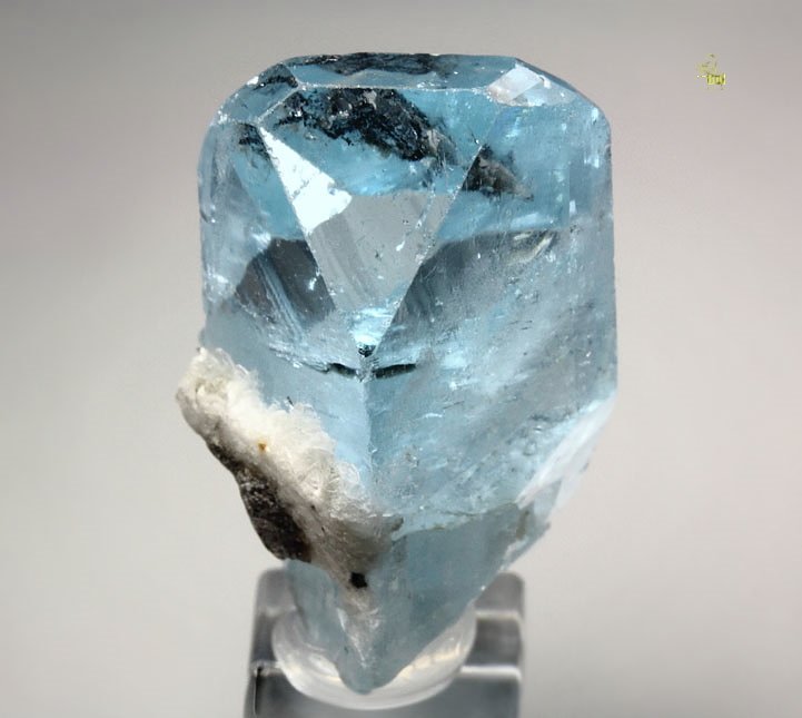 blue GEM TOPAZ