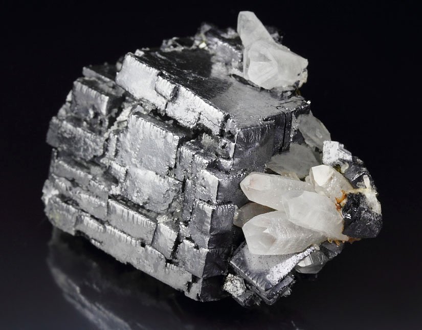 skeletal GALENA, QUARTZ, SPHALERITE var. CLEIOPHANE