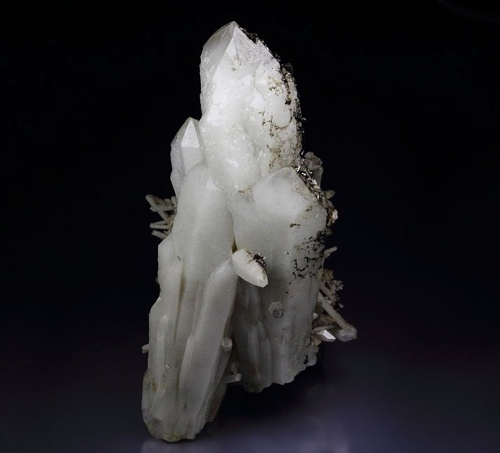 QUARTZ, PYRRHOTITE 