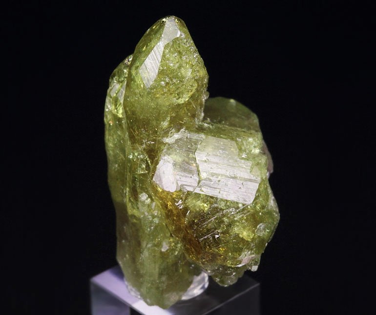 gem VESUVIANITE 