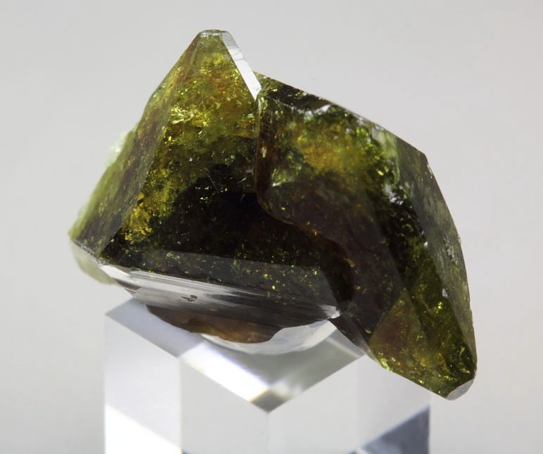 gemmy VESUVIANITE