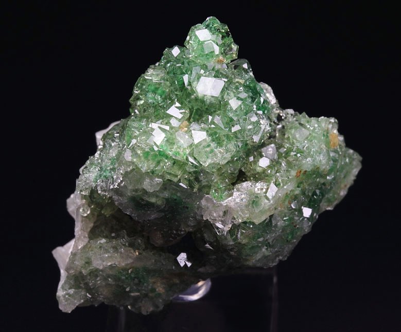 gem GARNET var. GROSSULAR with GREEN CHROMIAN PHANTOMS, PECTOLITE