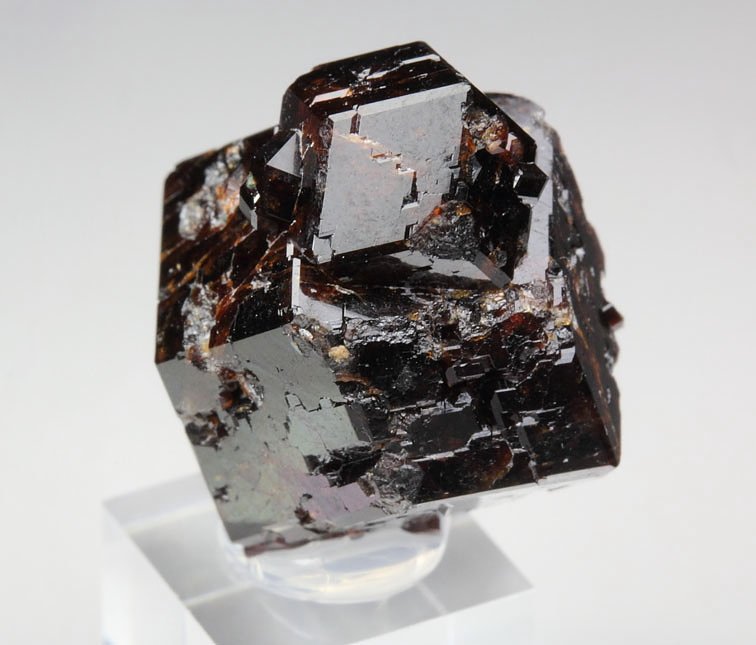 GARNET var. GROSSULAR