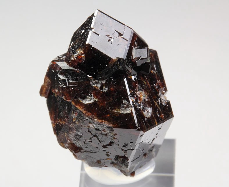 GARNET var. GROSSULAR