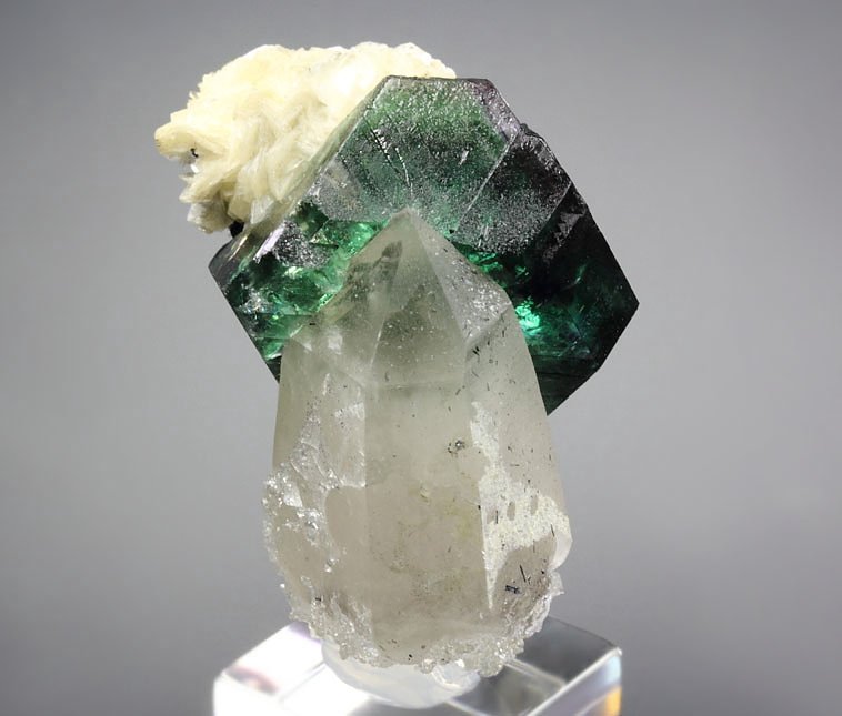 FLUORITE, QUARTZ, MUSCOVITE, TOURMALINE var. SCHORL