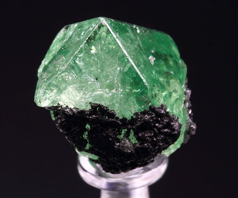 gem GARNET var. GROSSULAR var. TSAVORITE