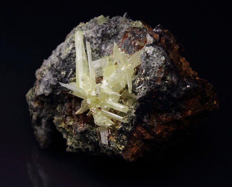 reticulated CERUSSITE