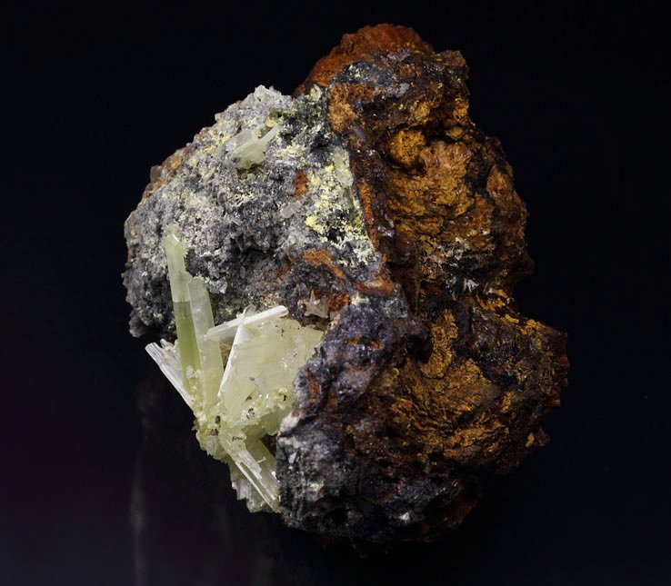 reticulated CERUSSITE