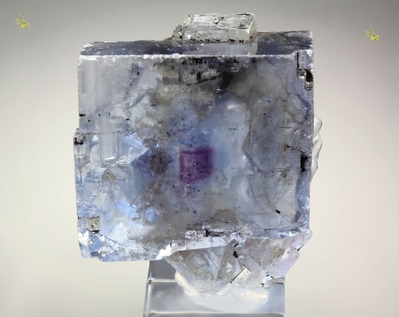 FLUORITE with PHANTOM