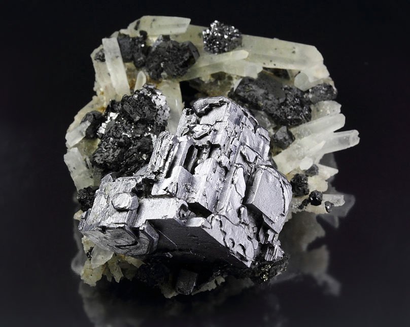 skeletal GALENA, SPHALERITE, QUARTZ