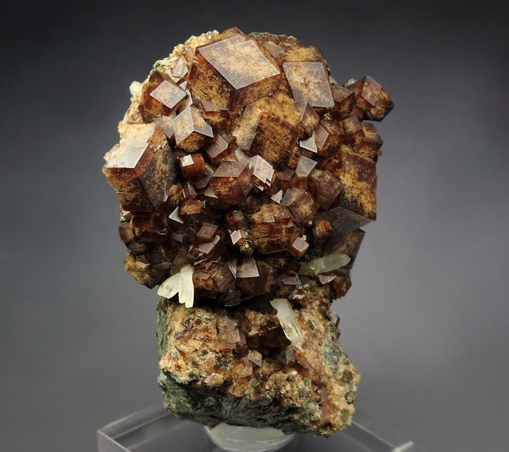 GARNET var. ANDRADITE, QUARTZ, HEDENBERGITE