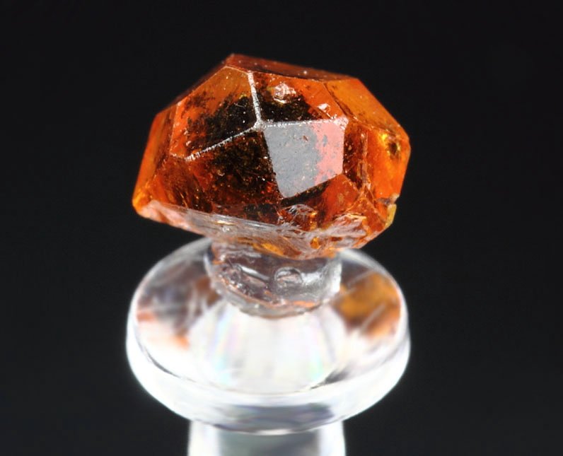 gem GARNET var. SPESSARTINE