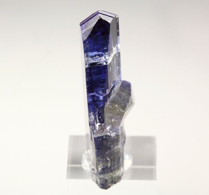 gem ZOISITE var. TANZANITE