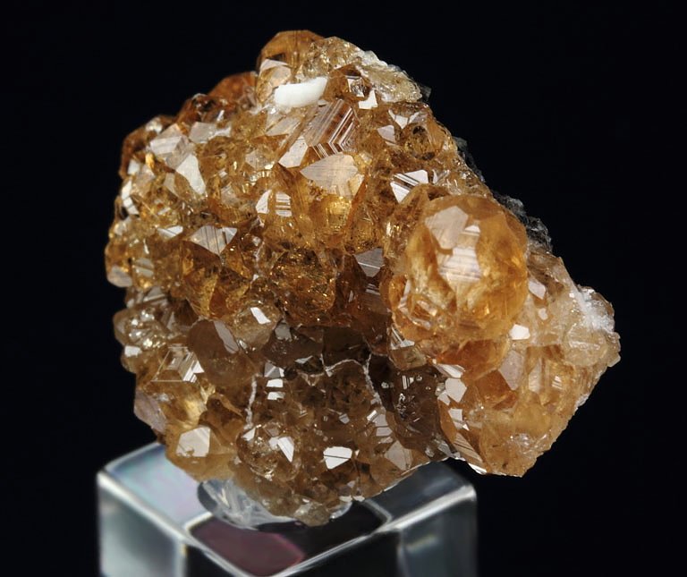 gem GARNET var. GROSSULAR