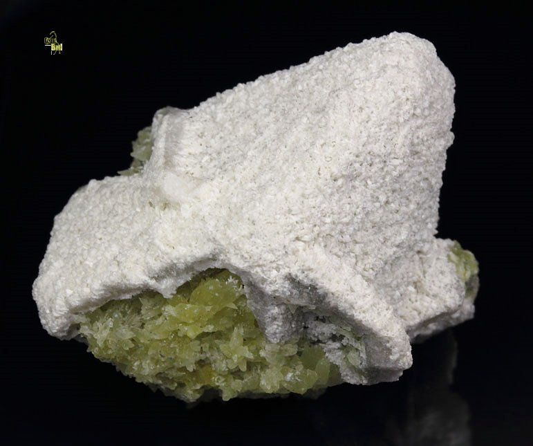 GONNARDITE epimorph after CALCITE, CALCITE