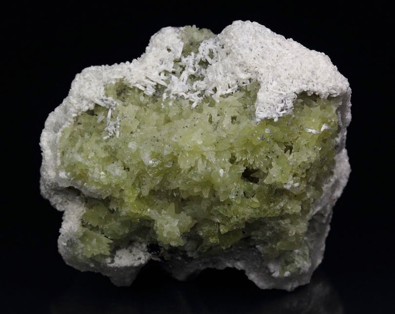 GONNARDITE epimorph after CALCITE, CALCITE