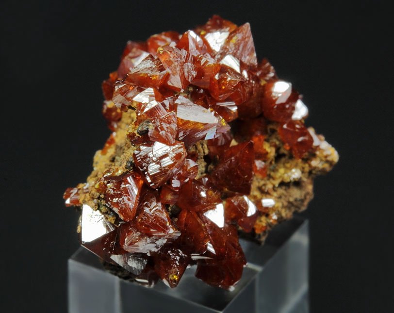 WULFENITE