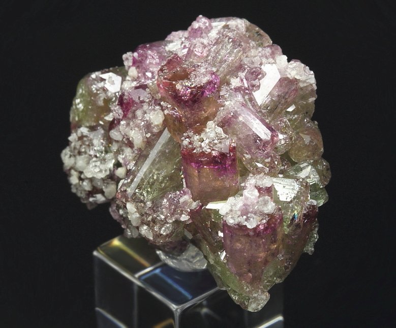 gem VESUVIANITE with RASPBERRY CAPS, GARNET var. GROSSULAR