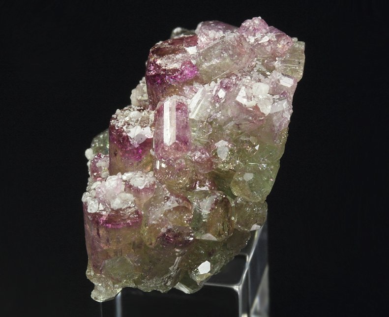 gem VESUVIANITE with RASPBERRY CAPS, GARNET var. GROSSULAR