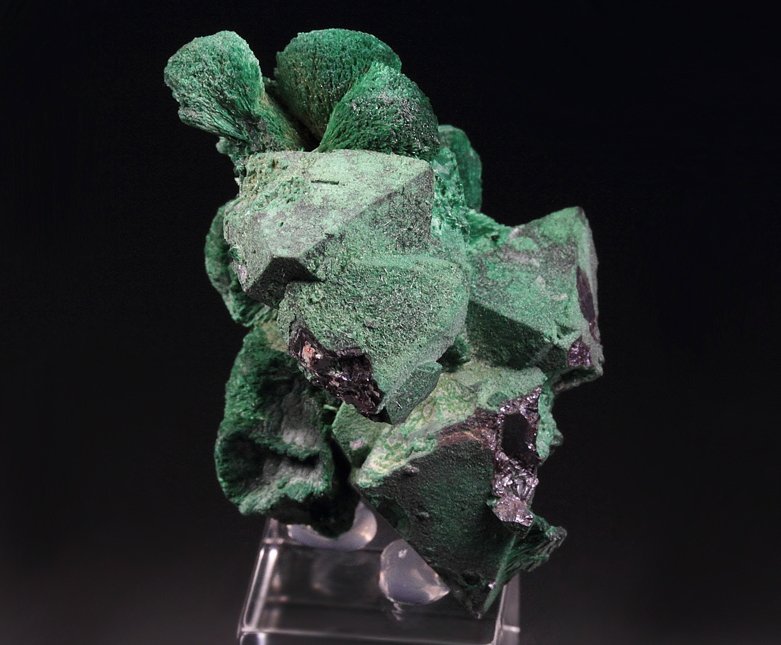 CUPRITE with MALACHITE coating, MALACHITE - floater