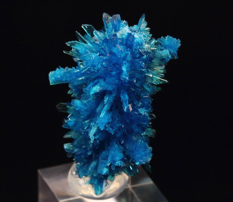 PENTAGONITE