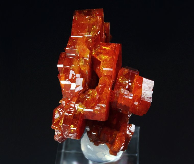 gemmy skeletal VANADINITE