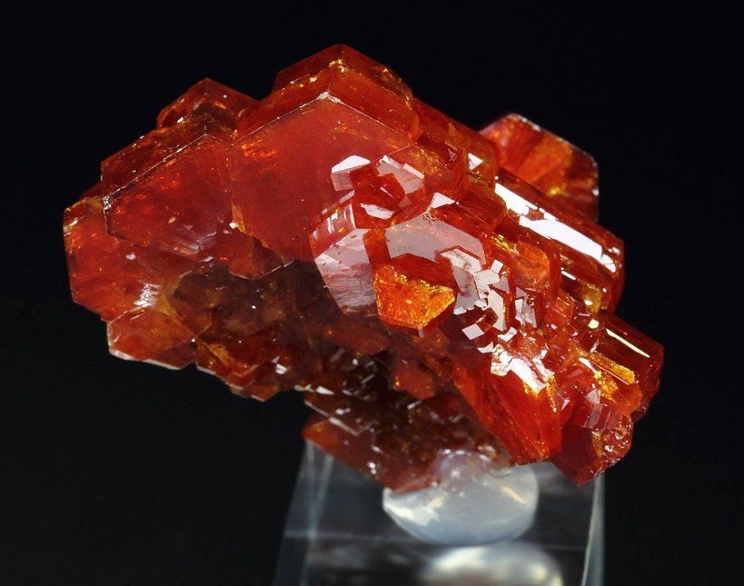 gemmy skeletal VANADINITE