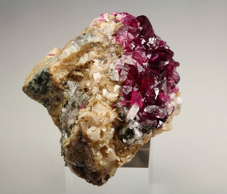 gemmy ROSELITE, DOLOMITE, HETEROGENITE, CALCITE