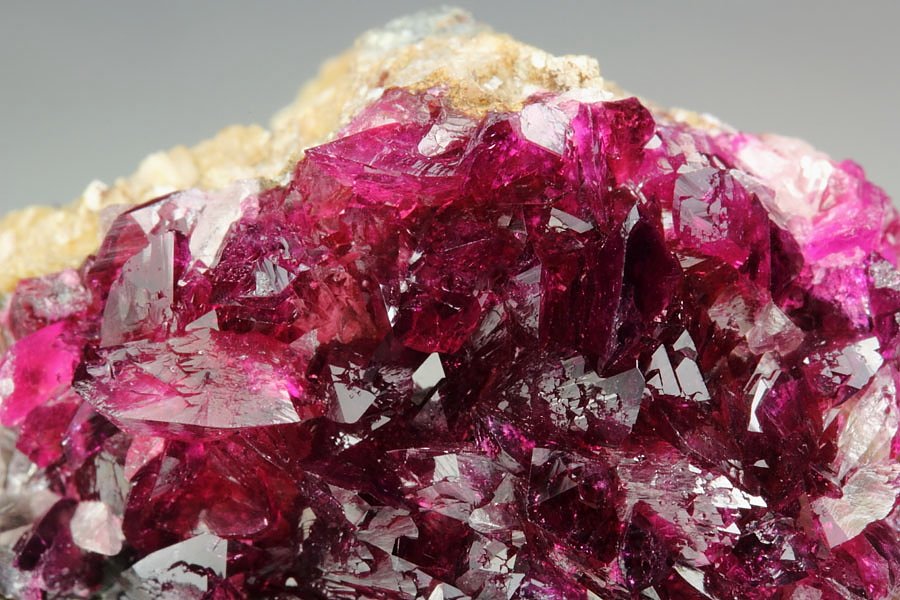 gemmy ROSELITE, DOLOMITE, HETEROGENITE, CALCITE