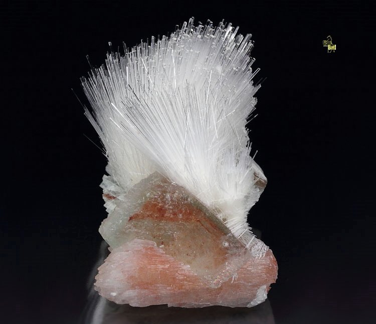 MESOLITE, STILBITE, FLUORAPOPHYLLITE-(K)