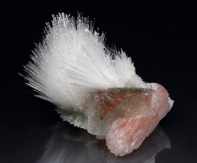 MESOLITE, STILBITE, FLUORAPOPHYLLITE-(K)