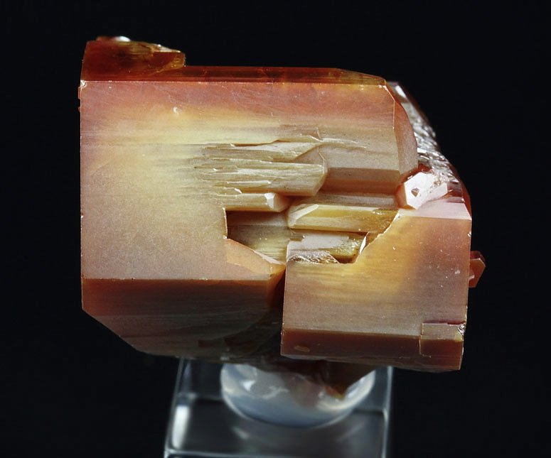 gemmy VANADINITE