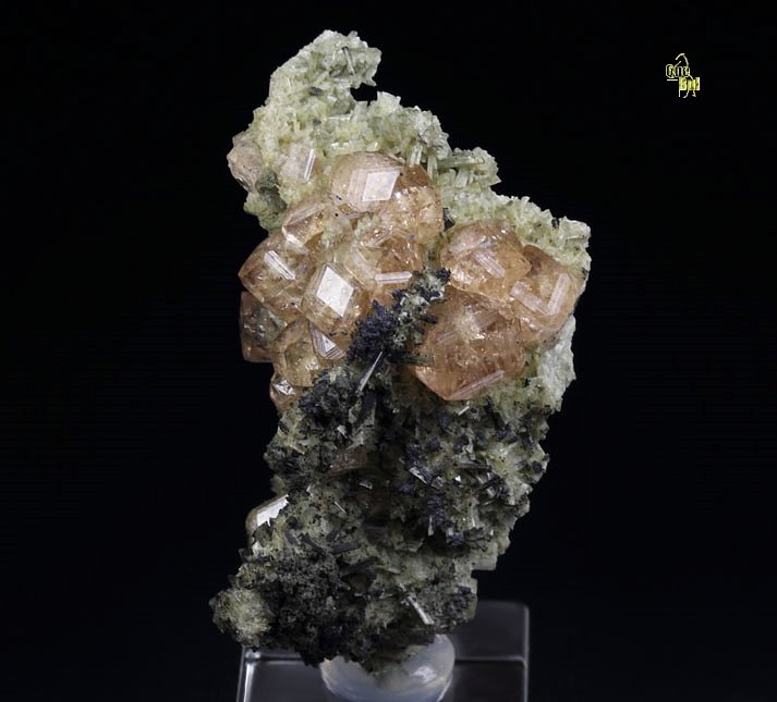 gem GARNET var. GROSSULAR, CLINOCHLORE, DIOPSIDE