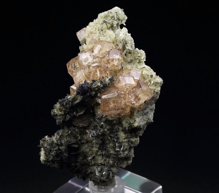 gem GARNET var. GROSSULAR, CLINOCHLORE, DIOPSIDE