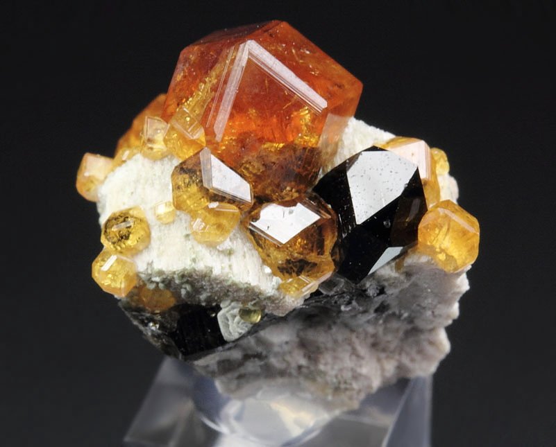 gem GARNET var. SPESSARTINE, QUARTZ var. SMOKY