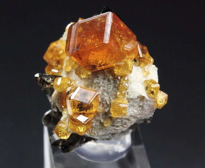 gem GARNET var. SPESSARTINE, QUARTZ var. SMOKY