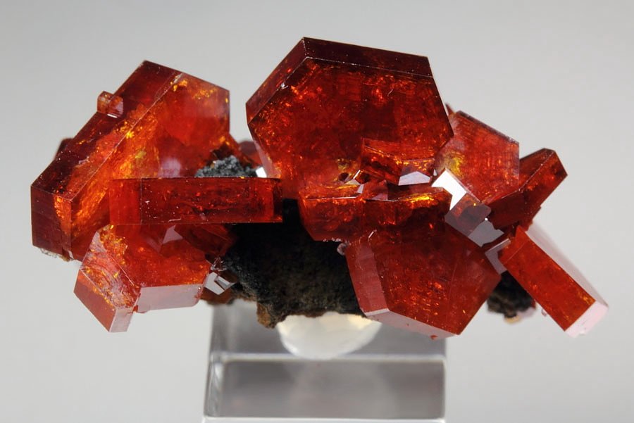 gemmy VANADINITE