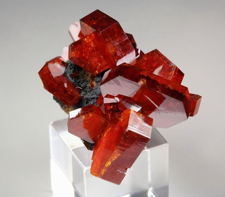 gemmy VANADINITE