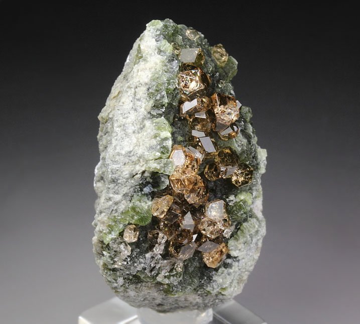 gem GARNET var. GROSSULAR, CLINOCHLORE