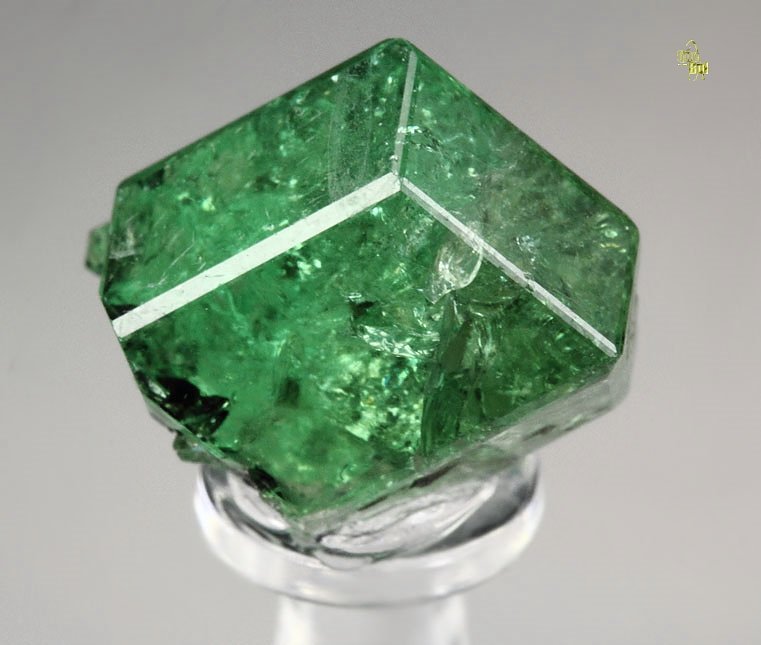 gem GARNET var. GROSSULAR var. TSAVORITE