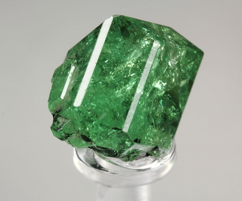 gem GARNET var. GROSSULAR var. TSAVORITE